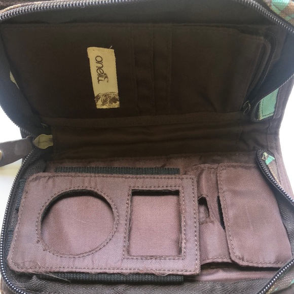 O’Neill Wallet/Ipod holder - Picture 3 of 5